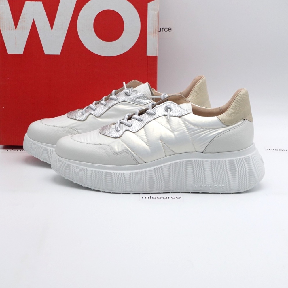 NEW Wonders Berlin Women's Leather Wedge Sneakers A-3602 White - Picture 1 of 16